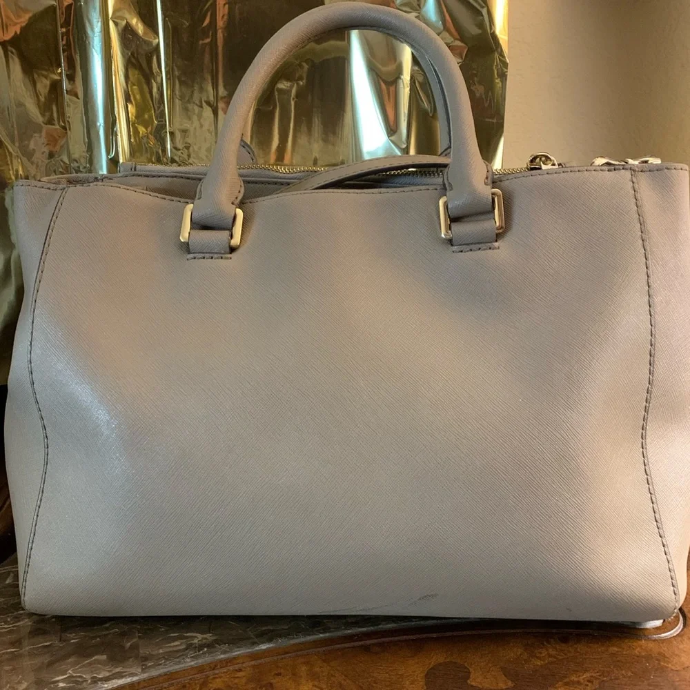 Michael Kors Kellen Saffiano Satchel Purse - Picture 2 of 16